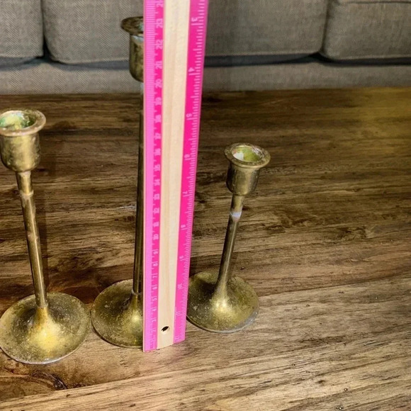 Vintage Brass Set of 4 Candle Stick Holders Home Decorations & Home Decor - Picture 9 of 15